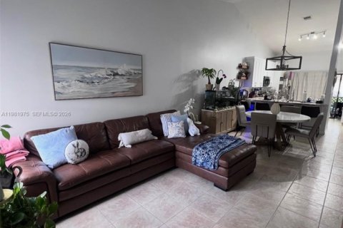 Casa en venta en Plantation, Florida, 2 dormitorios, 98.66 m2 № 2043237 - foto 4