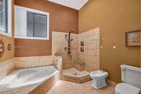 Купить виллу или дом в Палм Сити, Флорида 3 спальни, 210.24м2, № 1981147 - фото 10