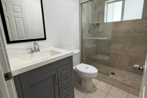 Снять в аренду виллу или дом в Форт-Лодердейл, Флорида 3 спальни, 214.05м2, № 2049906 - фото 8