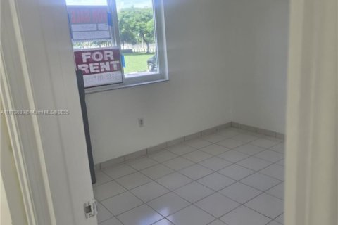 Adosado en venta en Cutler Bay, Florida, 3 dormitorios, 114.18 m2 № 1896197 - foto 19
