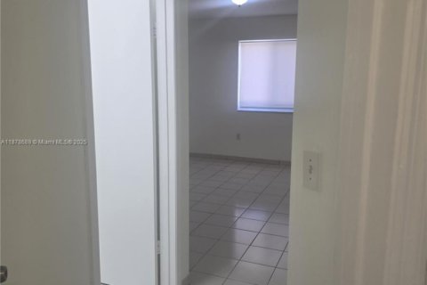 Adosado en venta en Cutler Bay, Florida, 3 dormitorios, 114.18 m2 № 1896197 - foto 12