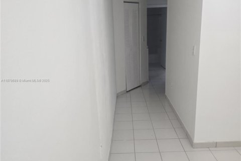 Adosado en venta en Cutler Bay, Florida, 3 dormitorios, 114.18 m2 № 1896197 - foto 15