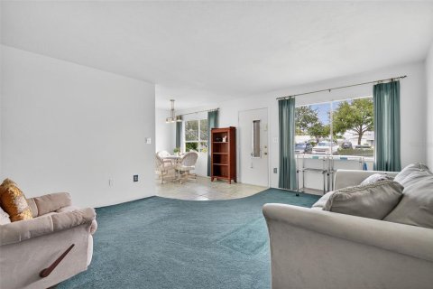 Copropriété à vendre à Seminole, Floride: 2 chambres, 81.2 m2 № 2123034 - photo 9
