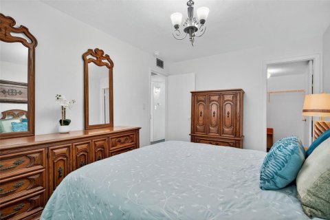 Copropriété à vendre à Seminole, Floride: 2 chambres, 81.2 m2 № 2123034 - photo 16