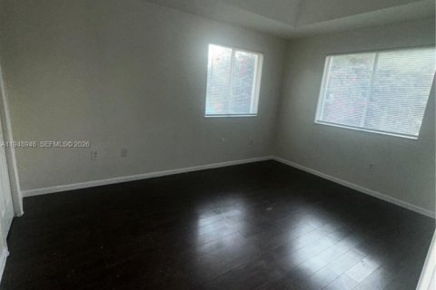 Снять в аренду таунхаус в Хомстед, Флорида 4 спальни, 132.2м2, № 2004719 - фото 27