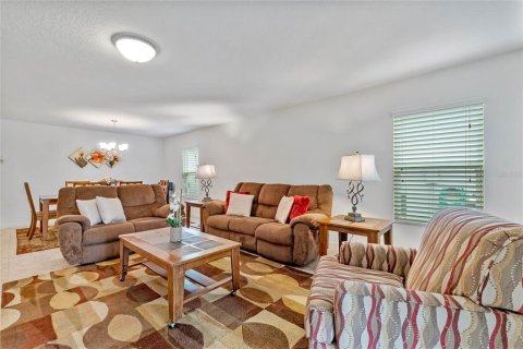 Villa ou maison à vendre à Kissimmee, Floride: 4 chambres, 183.76 m2 № 1770942 - photo 7