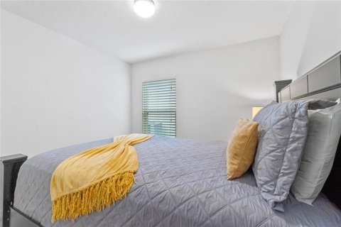 Villa ou maison à vendre à Kissimmee, Floride: 4 chambres, 183.76 m2 № 1770942 - photo 15