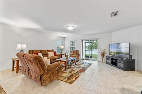 Villa ou maison à vendre à Kissimmee, Floride: 4 chambres, 183.76 m2 № 1770942 - photo 5