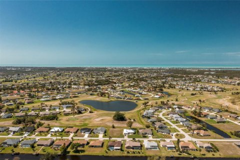 Terreno en venta en Rotonda, Florida № 1724437 - foto 11