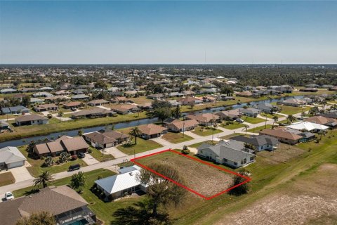 Terreno en venta en Rotonda, Florida № 1724437 - foto 16