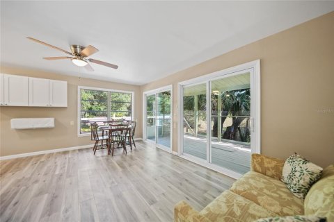 House in Arcadia, Florida 2 bedrooms, 53.88 sq.m. № 1602409 - photo 2