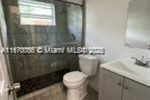 Apartamento en alquiler en Fort Lauderdale, Florida, 1 dormitorio, 236.25 m2 № 1897035 - foto 9