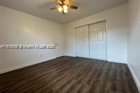 Apartamento en alquiler en Fort Lauderdale, Florida, 1 dormitorio, 236.25 m2 № 1897035 - foto 5