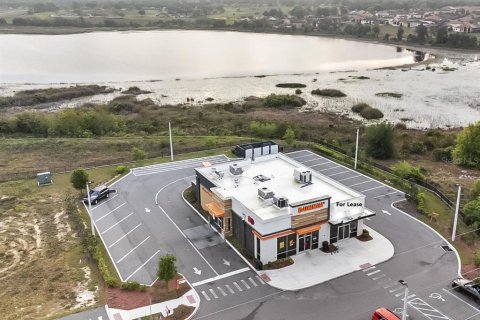 Commercial property in Clermont, Florida 322.19 sq.m. № 1063970 - photo 2