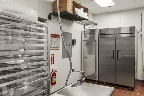 Commercial property in Clermont, Florida 322.19 sq.m. № 1063970 - photo 7