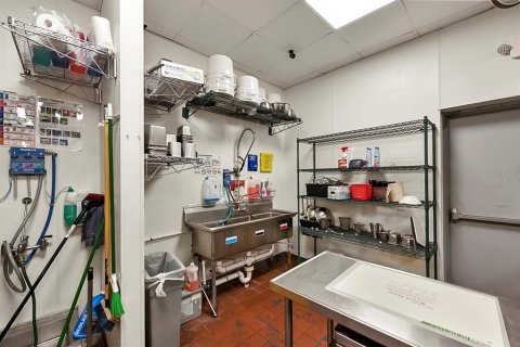 Commercial property in Clermont, Florida 322.19 sq.m. № 1063970 - photo 8