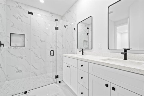 Casa en venta en Lehigh Acres, Florida, 3 dormitorios № 2056016 - foto 13