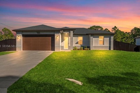 Casa en Lehigh Acres, Florida 3 dormitorios № 2056016