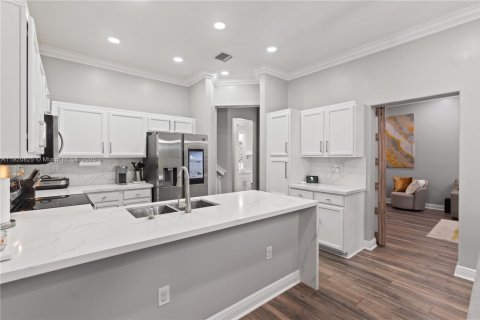 Villa ou maison à vendre à Miramar, Floride: 4 chambres, 193.24 m2 № 1975255 - photo 15