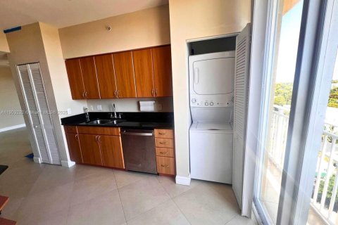 Copropriété à louer à Miami, Floride: 2 chambres, 120.4 m2 № 2013762 - photo 15