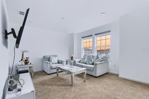 Villa ou maison à vendre à Orlando, Floride: 3 chambres, 194.17 m2 № 2422736 - photo 18