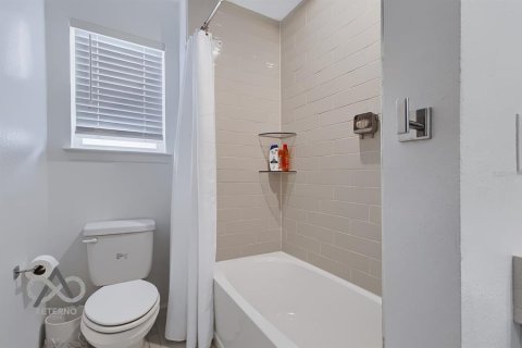 Villa ou maison à vendre à Orlando, Floride: 3 chambres, 194.17 m2 № 2422736 - photo 23