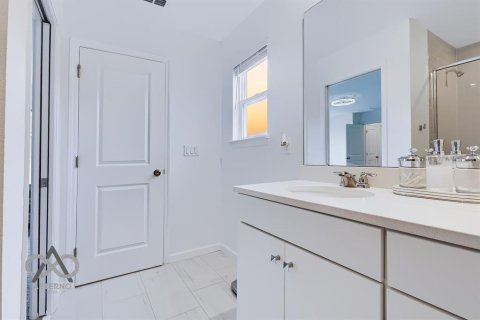 Villa ou maison à vendre à Orlando, Floride: 3 chambres, 194.17 m2 № 2422736 - photo 29