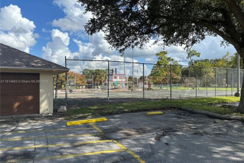 Copropriété à louer à Orlando, Floride: 2 chambres, 104.79 m2 № 1970123 - photo 20