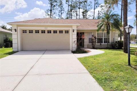 House in Lakeland, Florida 3 bedrooms, 142.88 sq.m. № 1528736 - photo 1