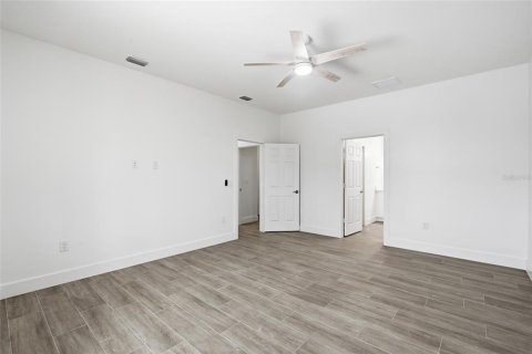 Villa ou maison à vendre à Cape Coral, Floride: 4 chambres, 153.94 m2 № 2398684 - photo 16