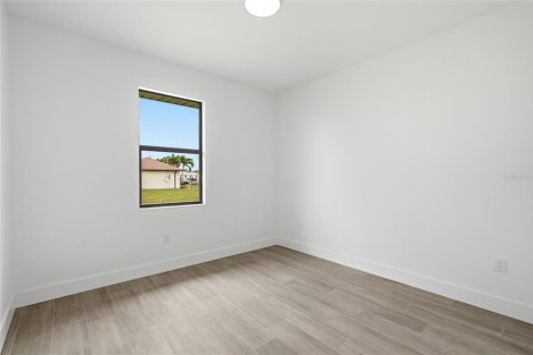 Villa ou maison à vendre à Cape Coral, Floride: 4 chambres, 153.94 m2 № 2398684 - photo 22