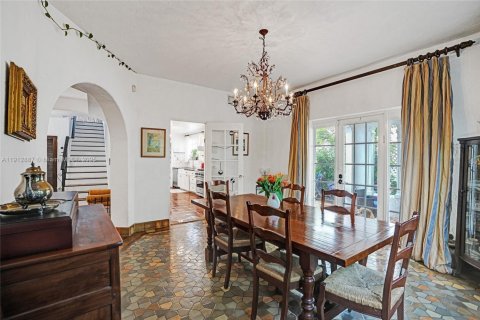 Casa en venta en Miami Beach, Florida, 8 dormitorios, 404.87 m2 № 2019271 - foto 23