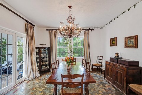 Casa en venta en Miami Beach, Florida, 8 dormitorios, 404.87 m2 № 2019271 - foto 22
