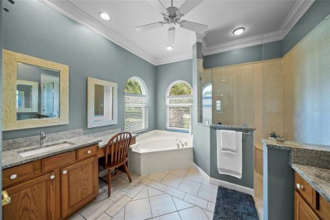 House in Sarasota, Florida 3 bedrooms, 268.67 sq.m. № 1849768 - photo 21