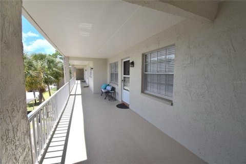 Condominio en venta en Dunedin, Florida, 1 dormitorio, 70.61 m2 № 1631974 - foto 4