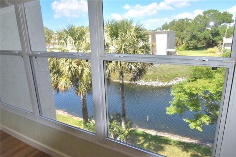 Condominio en venta en Dunedin, Florida, 1 dormitorio, 70.61 m2 № 1631974 - foto 13