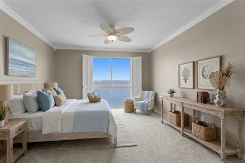 Condo in Saint Petersburg, Florida, 2 bedrooms № 2213417 - photo 24