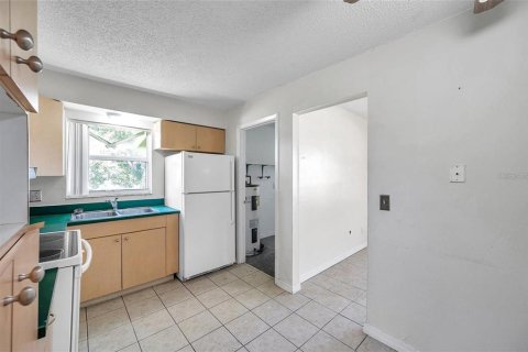 Immobilier commercial à vendre à Largo, Floride: 5 chambres, 171.5 m2 № 2101458 - photo 13