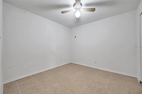 Immobilier commercial à vendre à Largo, Floride: 5 chambres, 171.5 m2 № 2101458 - photo 16
