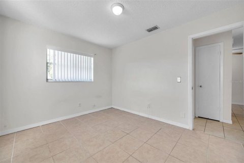 Immobilier commercial à vendre à Largo, Floride: 5 chambres, 171.5 m2 № 2101458 - photo 22