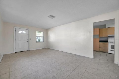 Immobilier commercial à vendre à Largo, Floride: 5 chambres, 171.5 m2 № 2101458 - photo 8