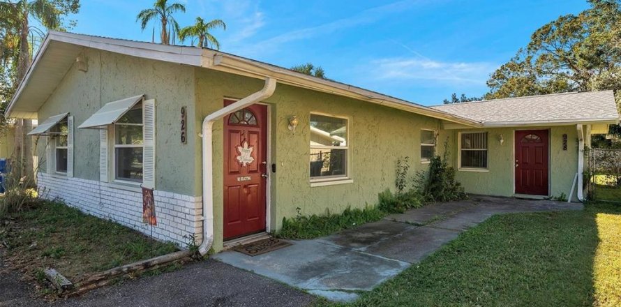 Immobilier commercial à Largo, Floride 5 chambres, 171.5 m2 № 2101458