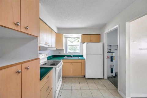 Immobilier commercial à vendre à Largo, Floride: 5 chambres, 171.5 m2 № 2101458 - photo 10