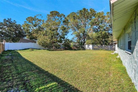 Immobilier commercial à vendre à Largo, Floride: 5 chambres, 171.5 m2 № 2101458 - photo 29