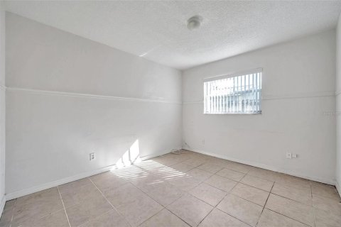Immobilier commercial à vendre à Largo, Floride: 5 chambres, 171.5 m2 № 2101458 - photo 19