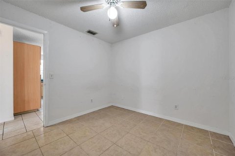 Immobilier commercial à vendre à Largo, Floride: 5 chambres, 171.5 m2 № 2101458 - photo 14