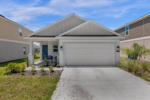 House in Lake Wales, Florida 3 bedrooms, 133.04 sq.m. № 2105792