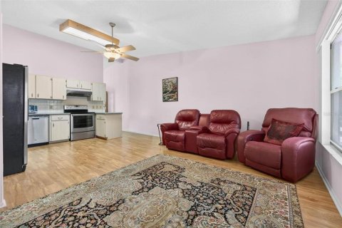 Condo in Clearwater, Florida, 2 bedrooms  № 2155830 - photo 7
