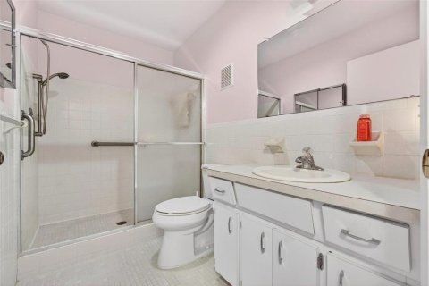 Condo in Clearwater, Florida, 2 bedrooms  № 2155830 - photo 15