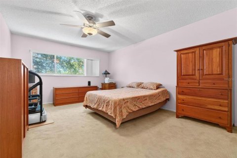 Condo in Clearwater, Florida, 2 bedrooms  № 2155830 - photo 13